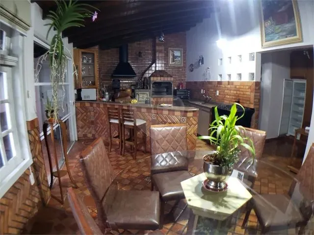 Imagem 6: Sobrado Região Central -Cascavel-Pr