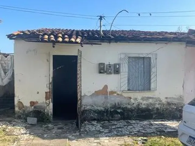 Imagem: A casa possui 2 Dormitórios, 1 Banheiro, 5m² de Área e