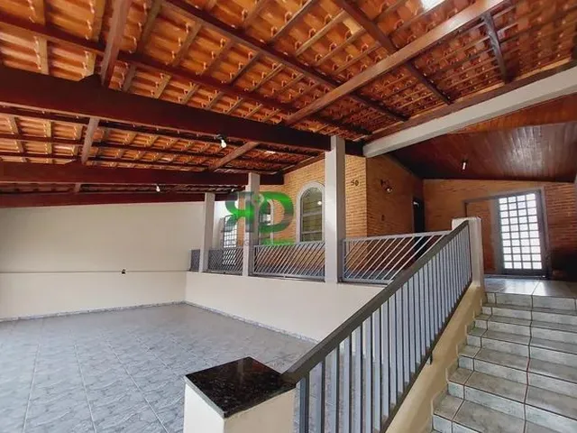 Imagem: Casa para Aluguel com 3 Quartos em Vila
