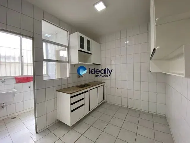 Imagem: Excelente Apartamento com 02 Quartos e 01