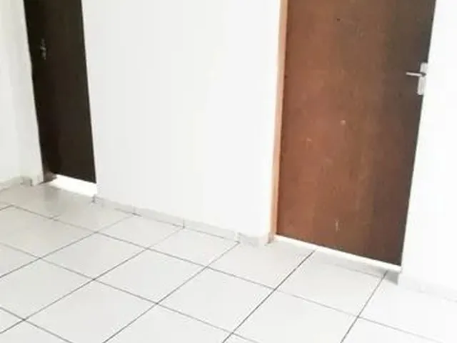 Imagem: Aluga-Se Imóvel (2 Quartos) no Bairro