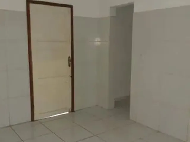 Imagem 10: Alugo Ótima Casa na Av H. 650