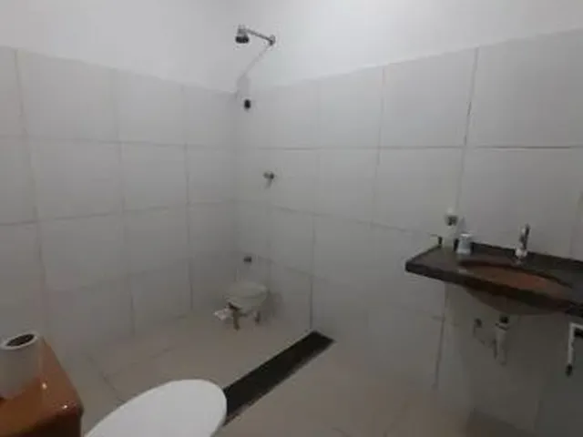 Imagem 16: Alugo Ótima Casa na Av H. 650