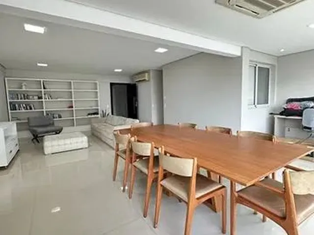 Imagem 1: Cond. Unique. Alugo Apto Semi Mobiliado com 170M2, 3 Suites com Modulados e Ar