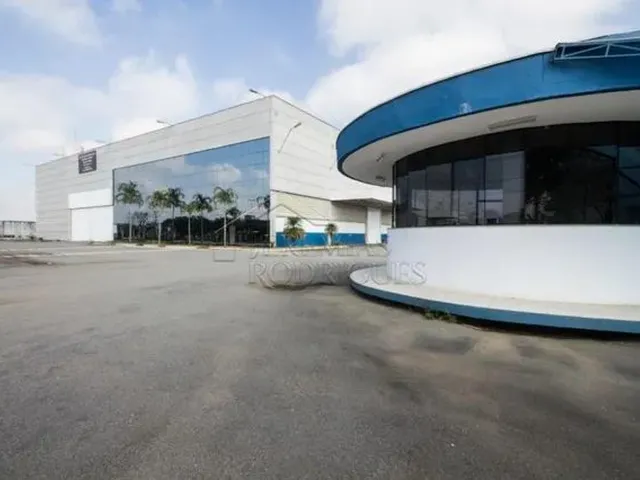 Imagem: O depósito possui 7.156m² de Área e está localizado em