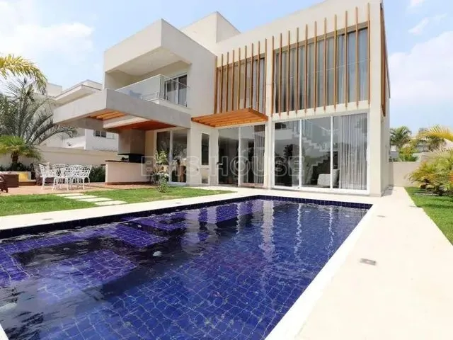 Imagem: A casa possui 5 Dormitórios, 5 Suítes, 5 Banheiros, 5