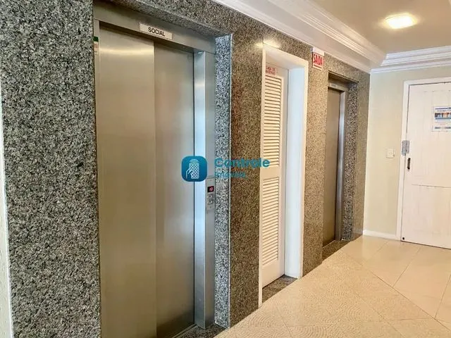 Imagem: Apartamento com 2 Dormitórios, Elevador