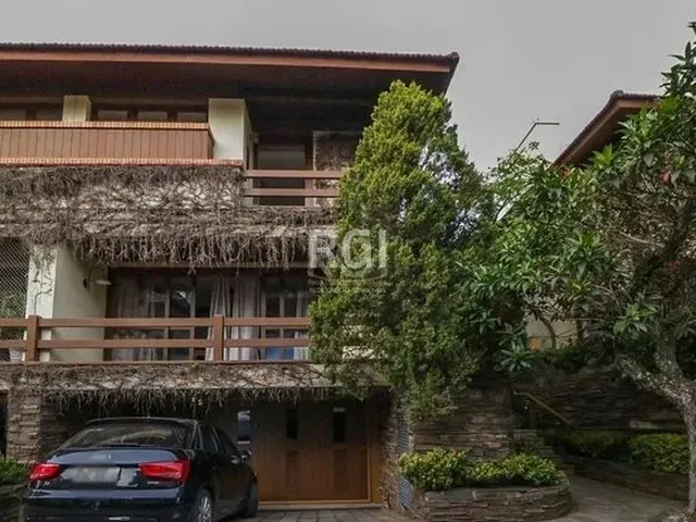 Imagem: A casa em condomínio possui 4 Dormitórios, 1 Suíte, 2