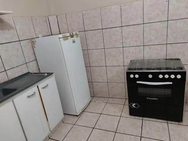 Imagem: Aluga-Se Apartamento de Um Quarto Semi Mobiliado