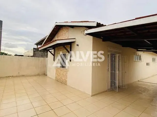 Imagem: Casa com 4 Quartos Sendo 2 Suítes na Região