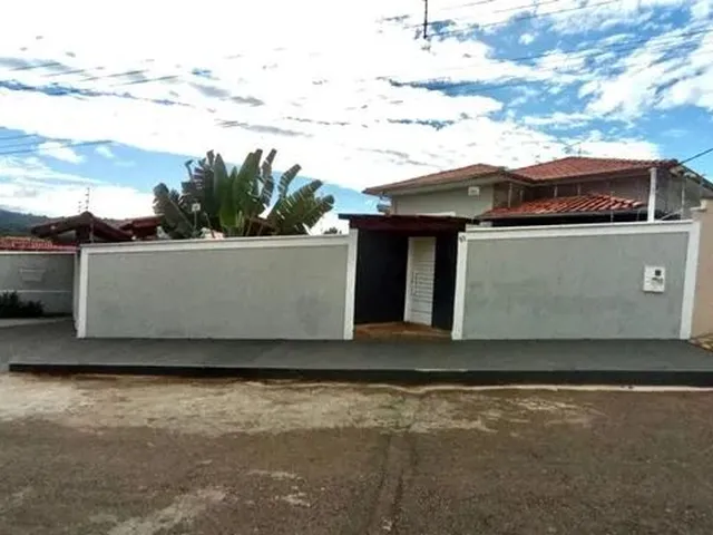Imagem: Casa com 3 Dormitórios À Venda em Nepomuceno