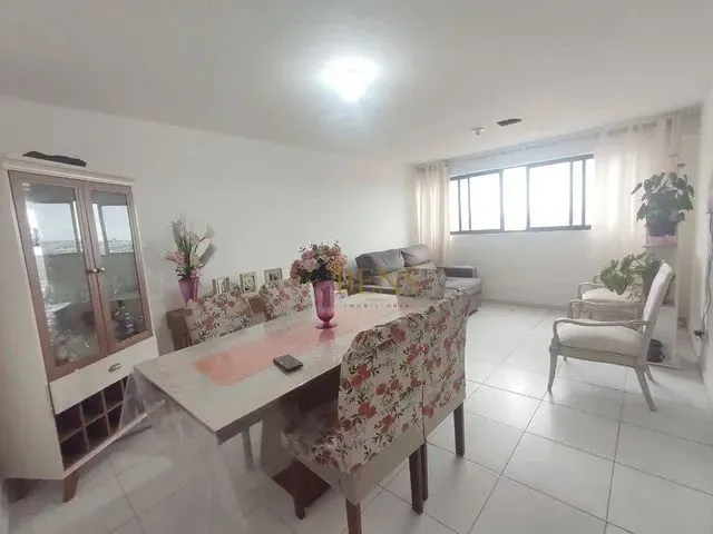 Imagem: Apartamento com 3 Dormitórios À Venda