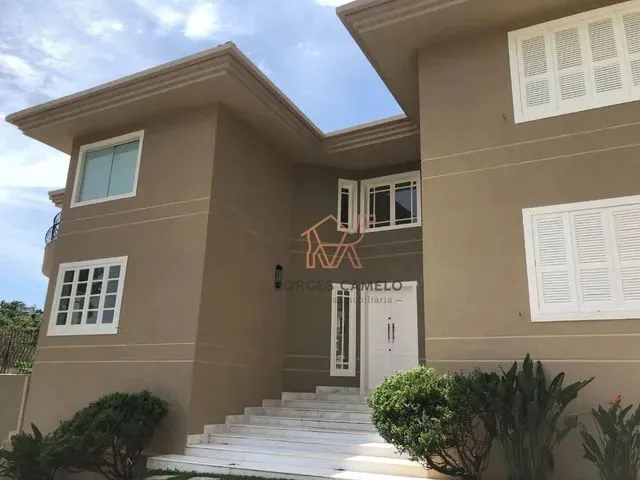 Imagem: Casa com 4 Dormitórios À Venda, 550 M²