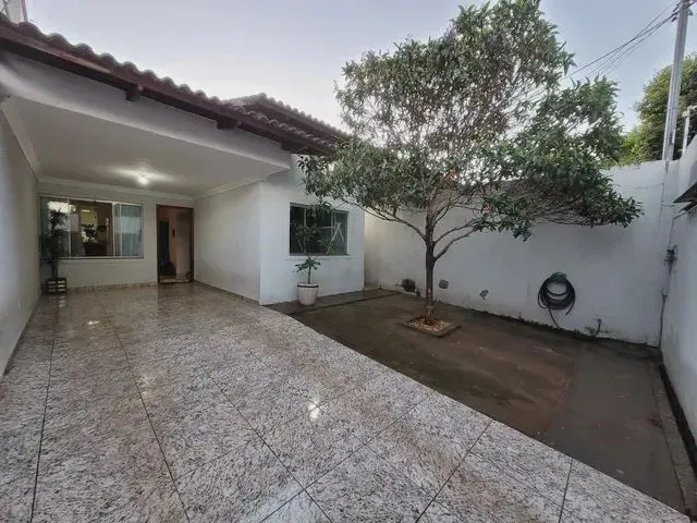 Imagem 2: Casa para Venda Tem 110 Metros Quadrados com 2 Quartos em Centro Histórico - Paranaguá