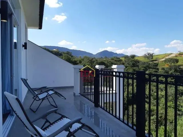 Imagem: Casa com 5 Dormitórios À Venda, 688 M²