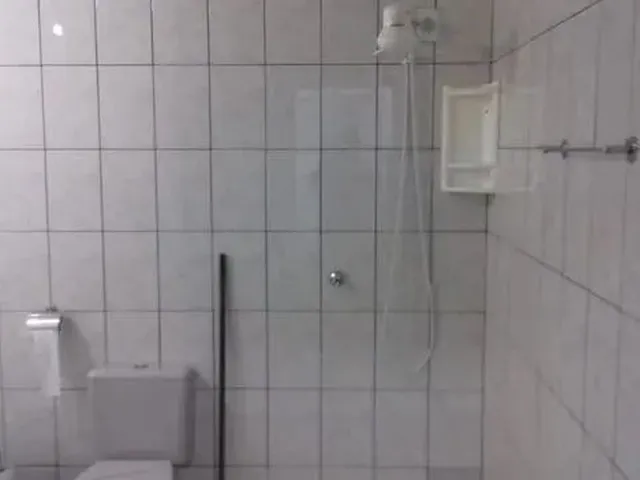 Imagem: Casa com 2 Quartos À Venda