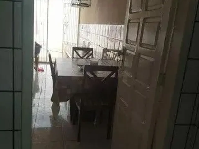 Imagem 10: 04- Casa no Bairro de Fátima na Serra - Es