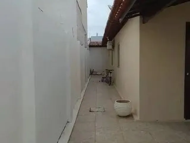 Imagem 7: 04- Casa no Bairro de Fátima na Serra - Es