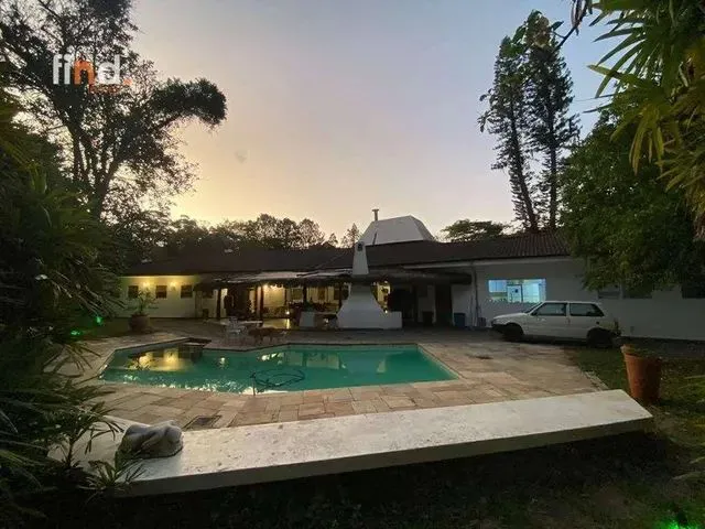 Imagem: Casa com 7 Dormitórios, Sendo 4 Suítes