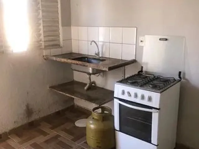 Imagem: Alugo Quitinete Samambaia