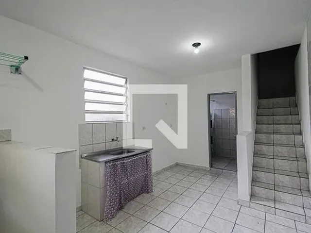 Imagem: A casa possui 1 Dormitório, 1 Banheiro, 70m² de Área e