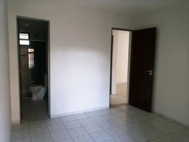 Imagem: Alugo Excelente Apartamento no Calhau (Barramar)