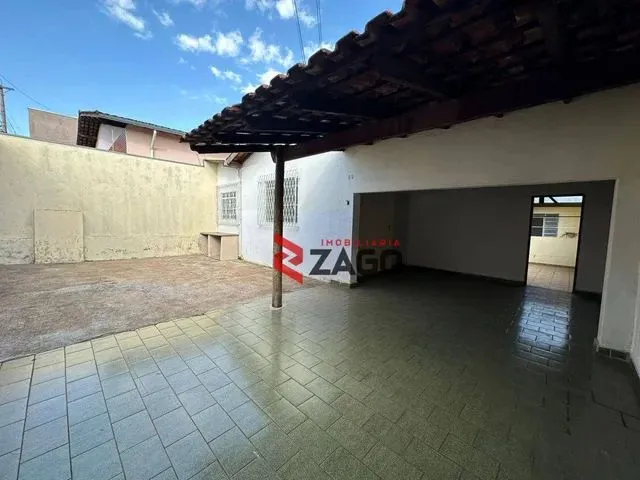 Imagem: Casa com 3 Dormitórios para Alugar, 140
