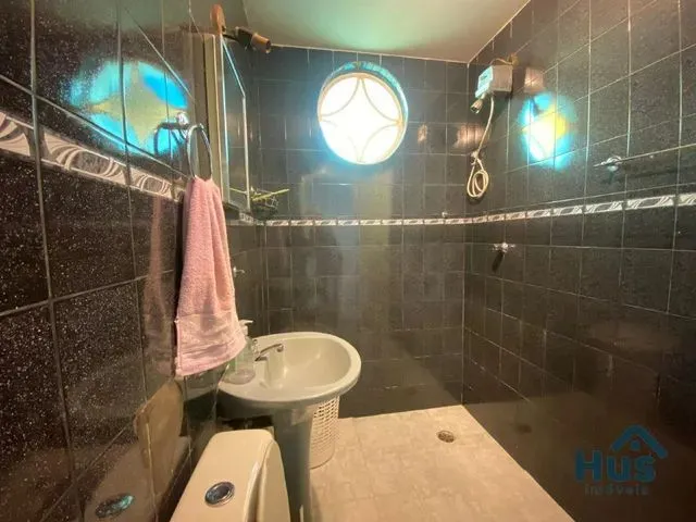 Imagem 9: Excelente Casa Duplex, Disponível para Locação: com 2 Quartos, Suíte com Varanda e 2