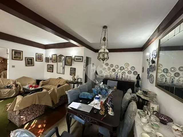Imagem: Casa com 4 Dormitórios À Venda, 239 M²