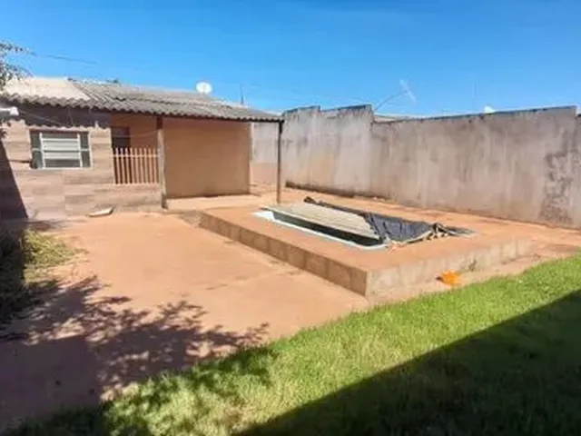 Imagem 15: Casa com Piscina. Coophavilla 2, com 3 Quartos, Suíte, Quintal e Varanda