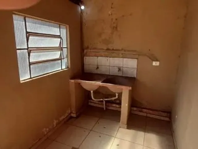 Imagem 3: Casa com Piscina. Coophavilla 2, com 3 Quartos, Suíte, Quintal e Varanda