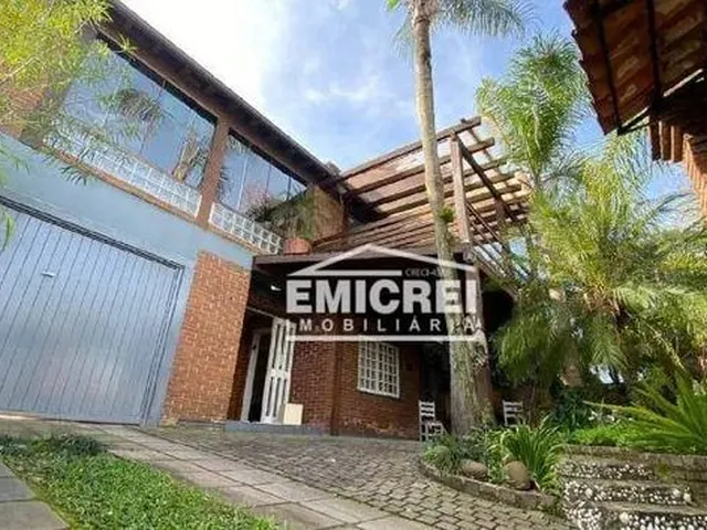 Imagem: Emicrei Vende Casa com 271,71 M², 4 Quartos