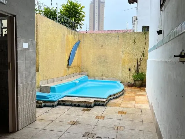 Imagem 8: Casa com 3/4 Sendo 1 Suíte, Piscina e Churrasqueira