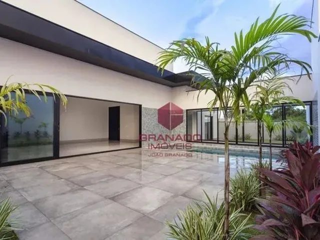 Imagem: Casa com 3 Dormitórios À Venda, 292 M²