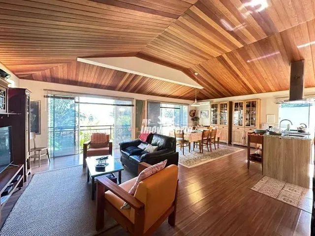 Imagem: Casa com 2 Dormitórios À Venda, 226 M²