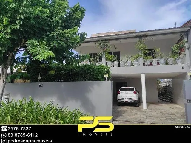 Imagem: A casa possui 3 Dormitórios, 3 Suítes, 4 Banheiros, 3
