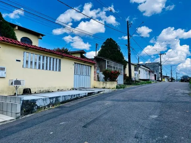 Imagem: Casa com Grande Área de Terreno - Manaus