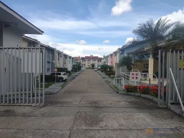 Imagem 2: Casa 4 Dormitórios para Venda em Manaus - Am