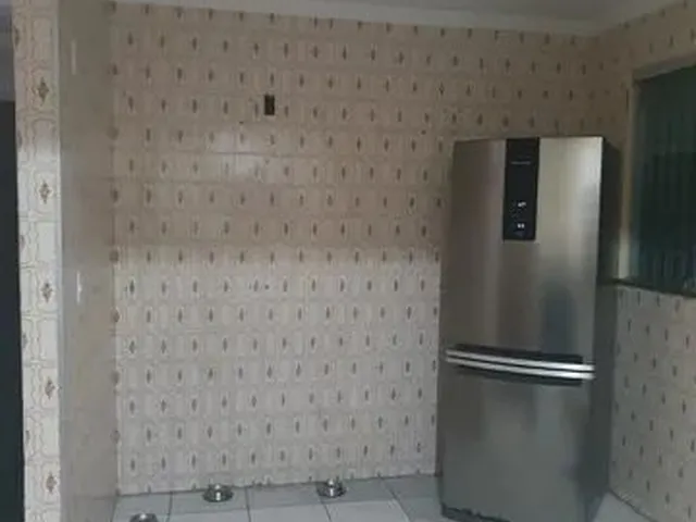 Imagem: A casa possui 2 Dormitórios, 3 Banheiros, 1 Vaga na