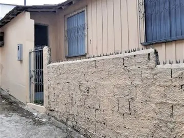 Imagem 3: Casa com 2 Quartos, na Jonathas Pedrosa, Perto da Igreja de São José, Centro