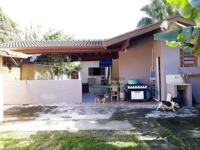Imagem: Casa com 3 Dormitórios À Venda, 240 M²