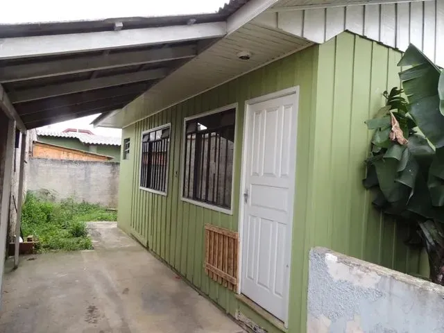Imagem: Casa de Madeira 2 Quartos - Fundos - Entrada
