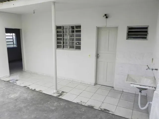 Imagem: Casa com 2 Dormitórios para Alugar em Belo