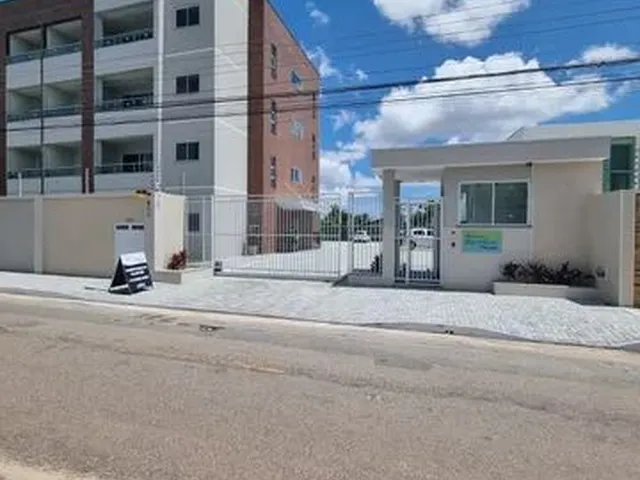 Imagem 12: Apartamento para Venda com 70 Metros Quadrados com 3 Quartos em Centro - Eusébio - Ce