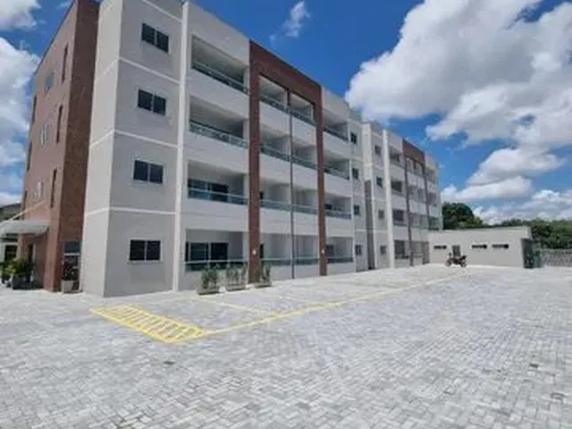Imagem 2: Apartamento para Venda com 70 Metros Quadrados com 3 Quartos em Centro - Eusébio - Ce