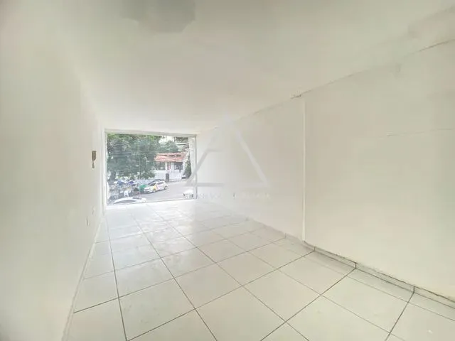 Imagem: Centro Comercial para Aluguel Tem 26 Metros