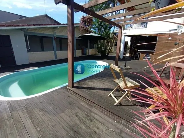 Imagem: Casa com 360 M2, Piscina e Área Gourmet