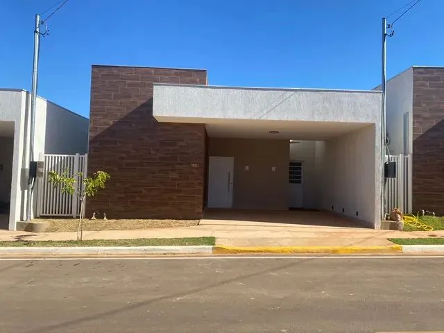 Imagem 1: Casa Térrea com 3 Quartos Sendo 1 Suíte Á Venda no Condomínio Sicília Residence!