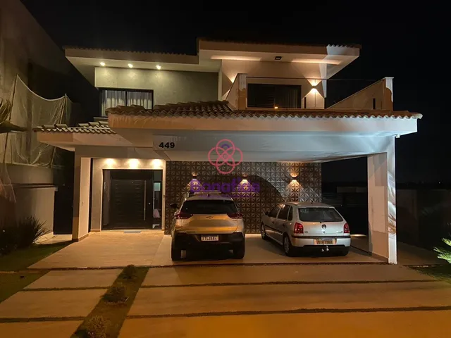 Imagem: Casa Alto Padrão para Venda, Localizada
