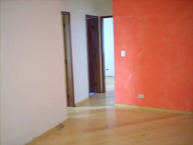 Imagem 4: Apartamento com 2 Quartos para Alugar por R$ 1100.00, 72.00 M2 - Hauer - Curitiba/Pr